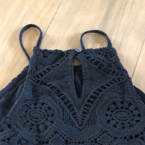 halter top - Picture 2 of 2